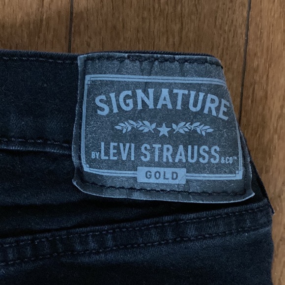 Signature Gold by Levi Strauss Slim Black Jeans - 28x30 - Picture 6 of 8